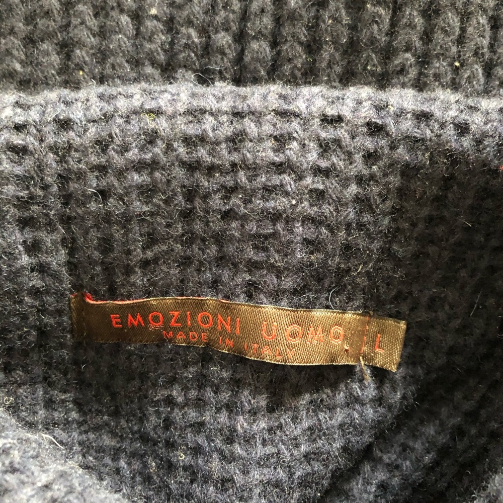 Sweater - Picture 4 of 5